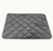 Cargar imagen en el visor de la galería, Cama Calentita para Mascotas