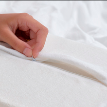 Cargar imagen en el visor de la galería, Almohada Cervical Viscoelástica - SweetDreams™
